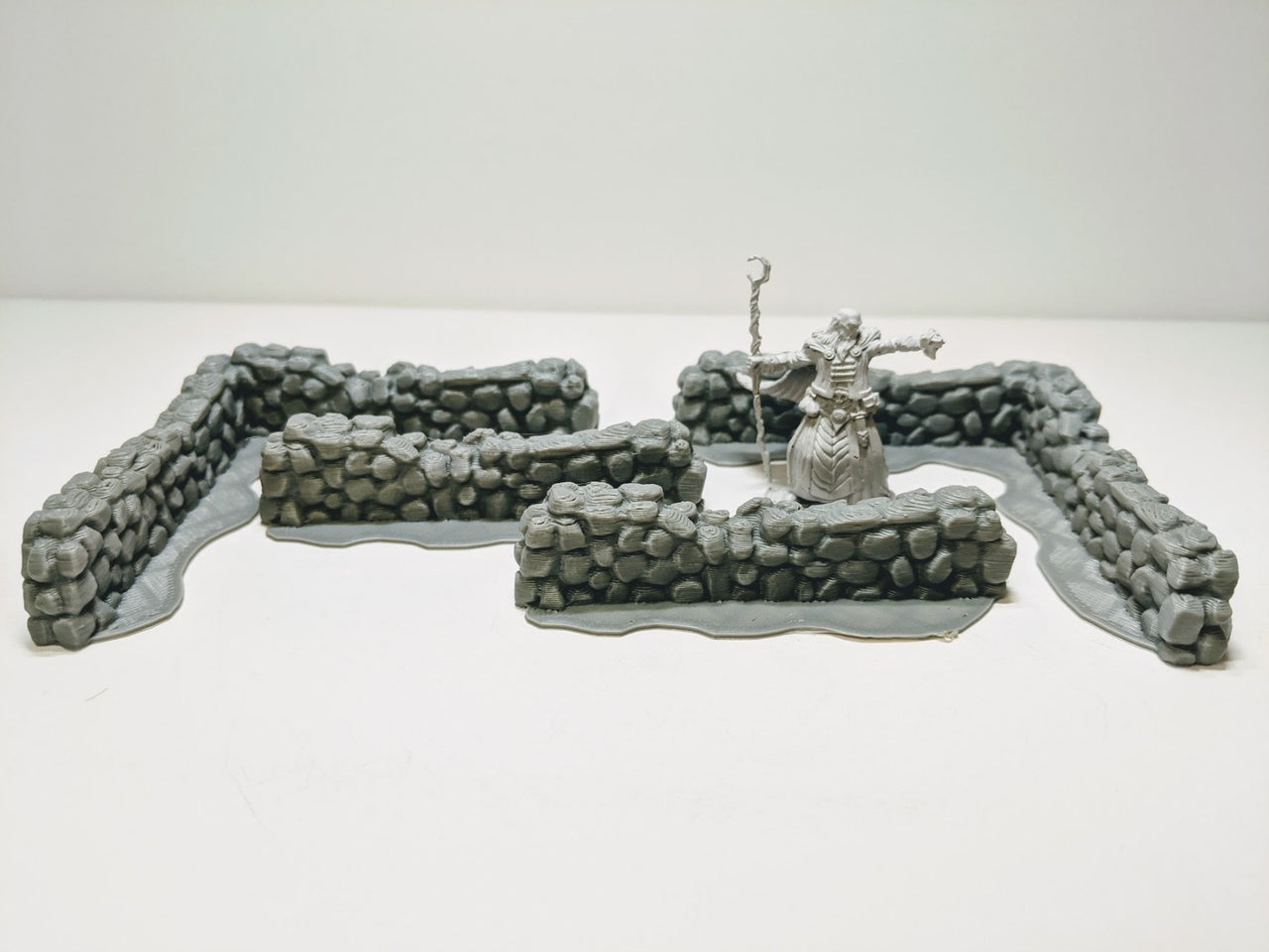 CobbleStone Fences - Unpainted (8 Pieces)